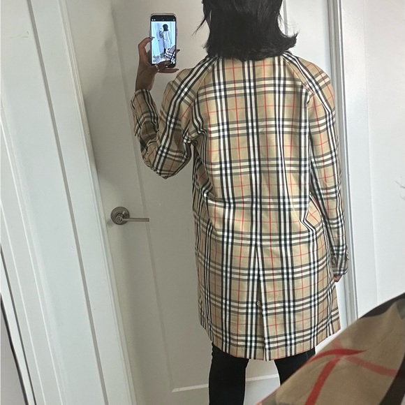 BRAND NEW Burberry Car Coat - Picture 3 of 6